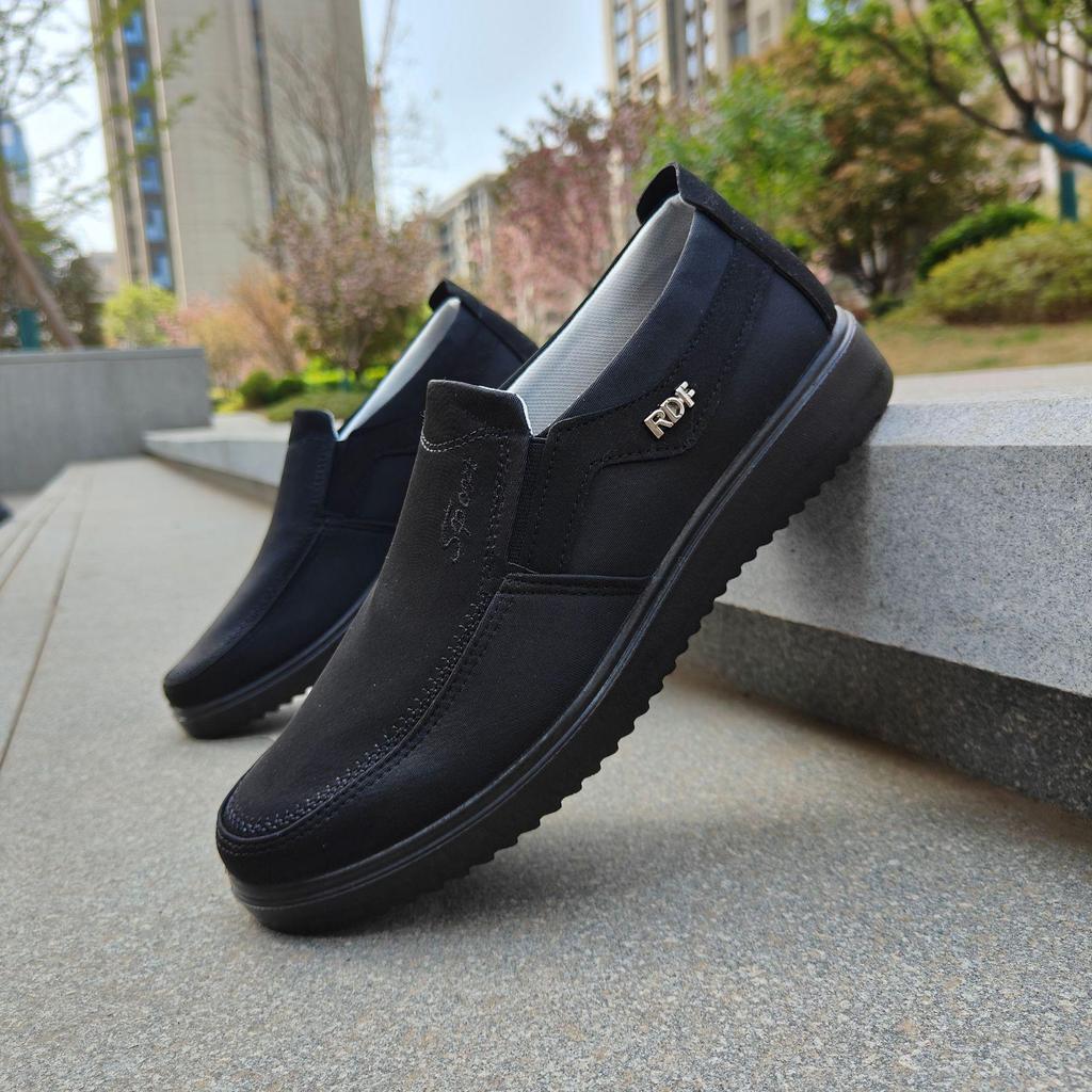 Men's Thick Sole Non-Slip Canvas Shoes for Spring and Autumn - Soft Sole, Large Size 46, Ideal for Middle-Aged & Elderly.