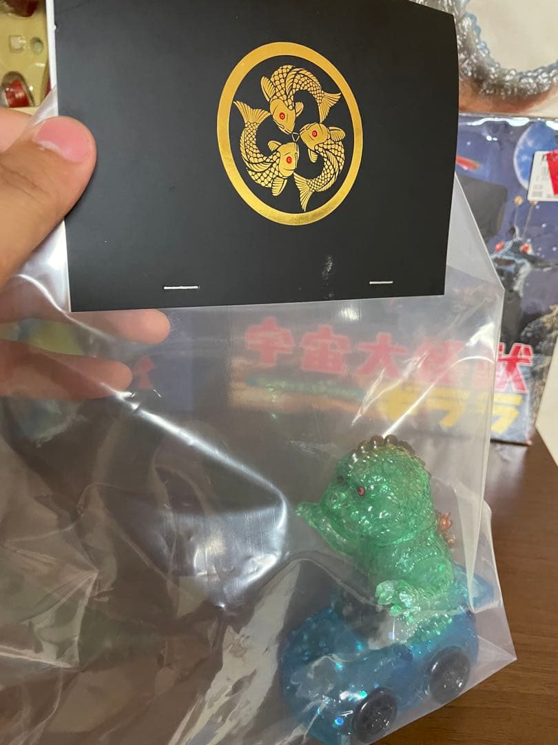 

[USED] Red-Eyed Angel Godzilla Soft Vinyl Figure with Vehicle