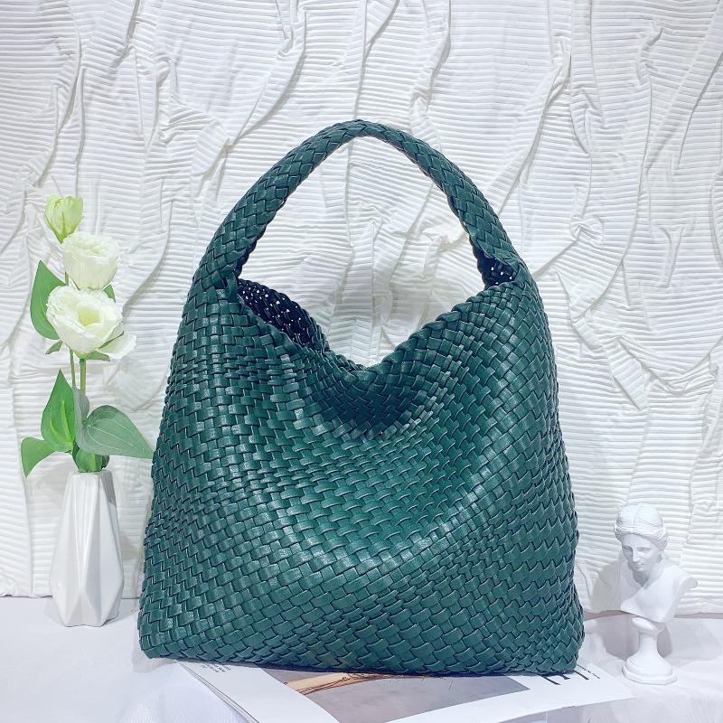 Soft Leather Woven Shoulder Large Bag Large Capacity Child and Mother Bucket Bag Lazy Wind Tote Bag Shopping Travel Handbag