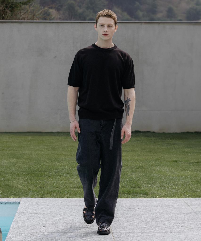 Dekkoloso Summer Cool Touch Round Short Sleeve Knit [Black]