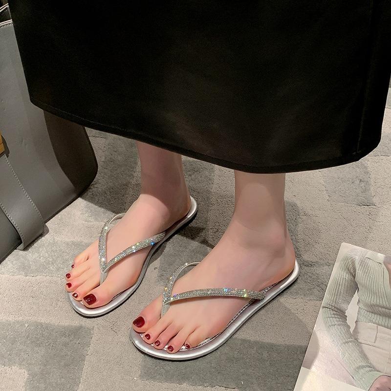Flip-flops women's summer wear new fashionable large-size flat-toed beach seaside splint sandals