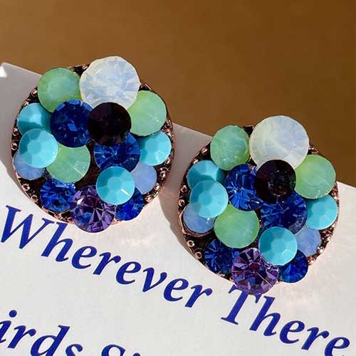 Elegant Women Men Fashion Classic Crystal Pendant Earrings For Women Girls Vintage Palace Style Gorgeous Ear Rings Jewelry