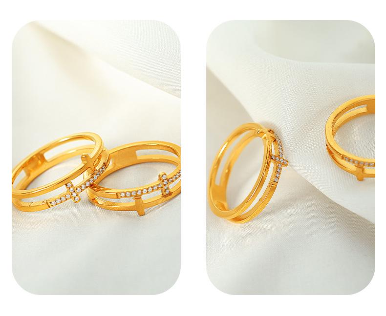 Trendiger Ring aus Titanstahl mit Einlage: Vielseitiger Luxusschmuck