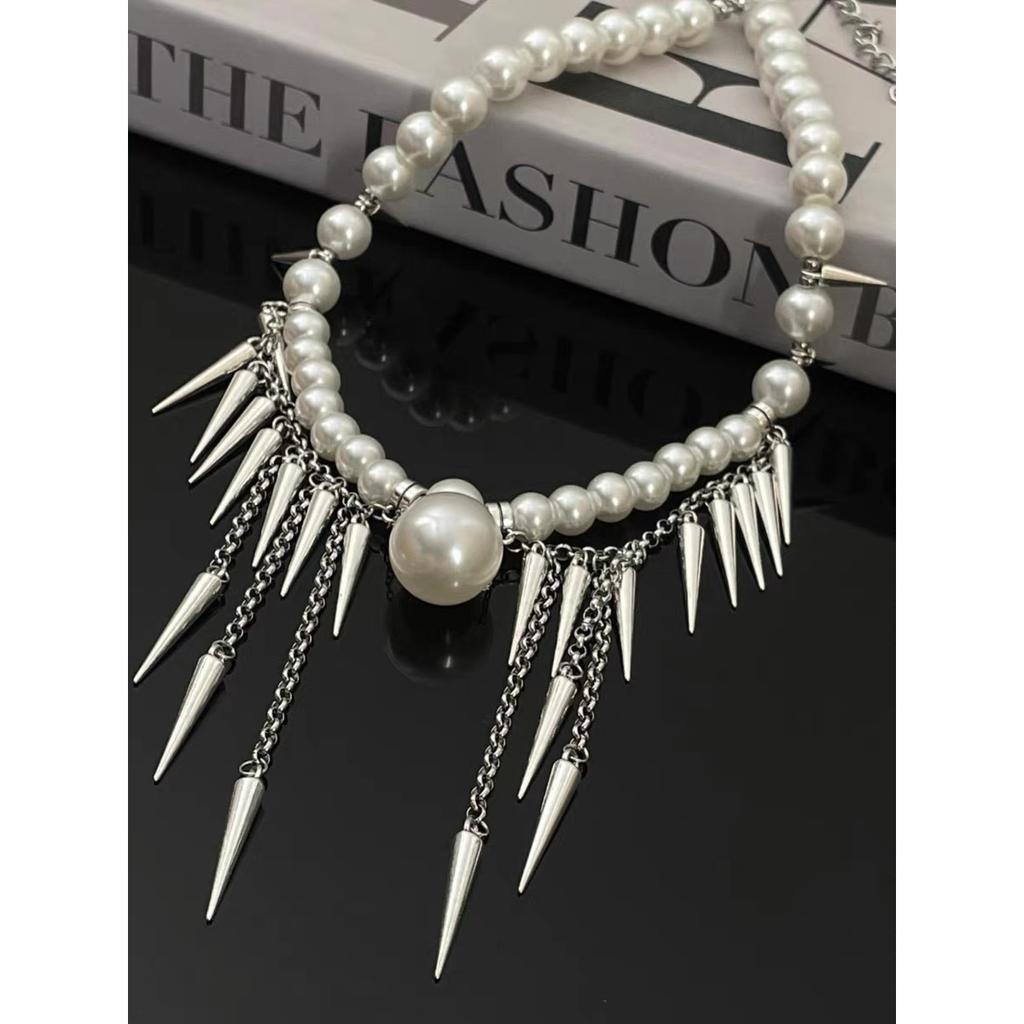 Tooxika Luxury Niche Design Pearl Splicing Rivets Tassel Necklace Versatile Fashion Collarbone Chain