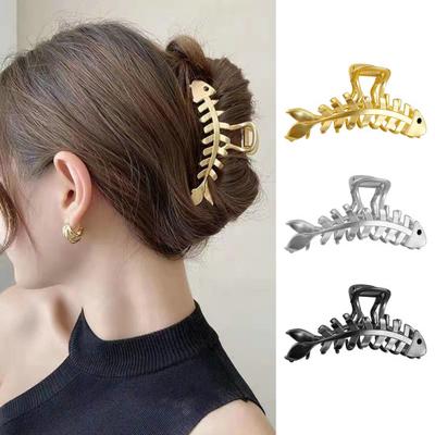 Hair Claw Clip Elegant Fish Bone Shape Metal Clamp Non-slip Strong Claw Hair Fixer Styling Tool Shark Clip Women Half Bun Hairpin Hair Accessories