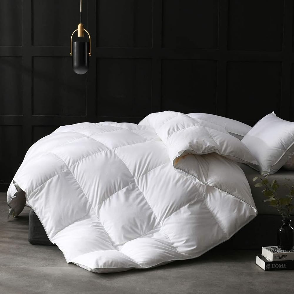 Luxurious Quilted Comforter Duvet Insert With Corner Tabs - Soft, Warm Polyester Down Alternative, Machine Washable For