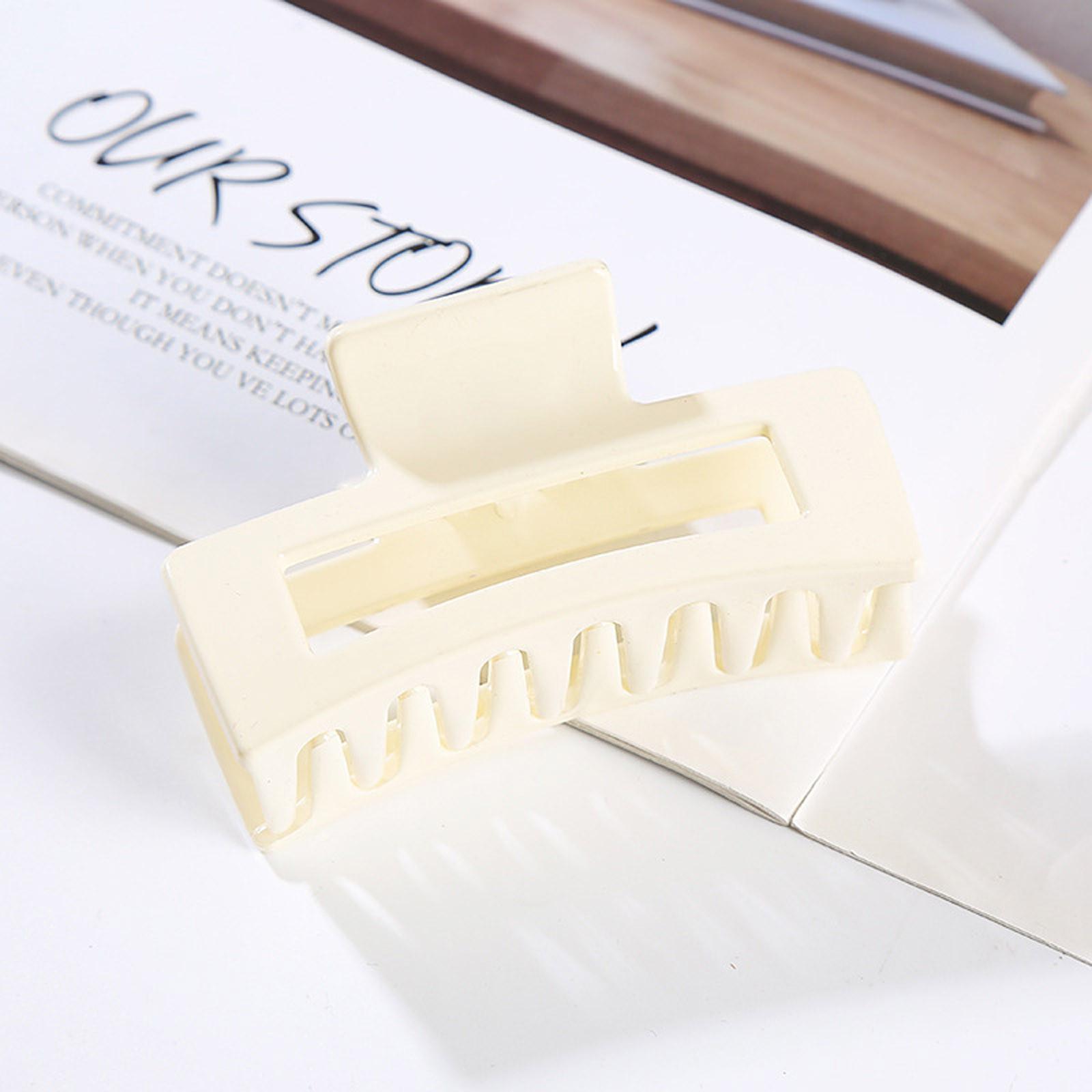 

Retro Versatile Grip Geometric Square Hollow Out Hairpin Shampoo Tray Hairpin