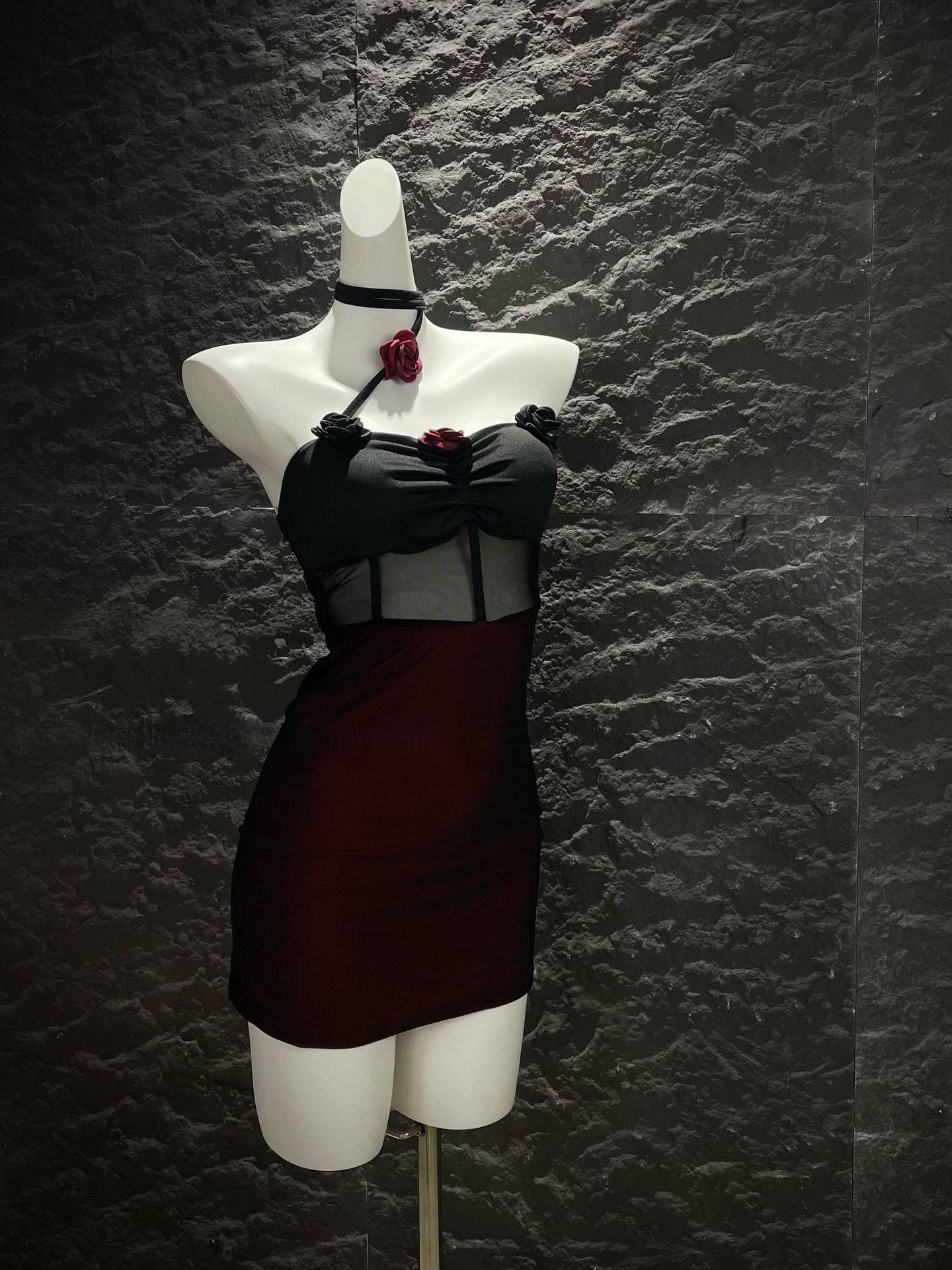 

Сексуальное облегающее платье-халтер из сетки в темном стиле с розой для женщин - Зрелый, Универсальный, Дизайн высокого класса L