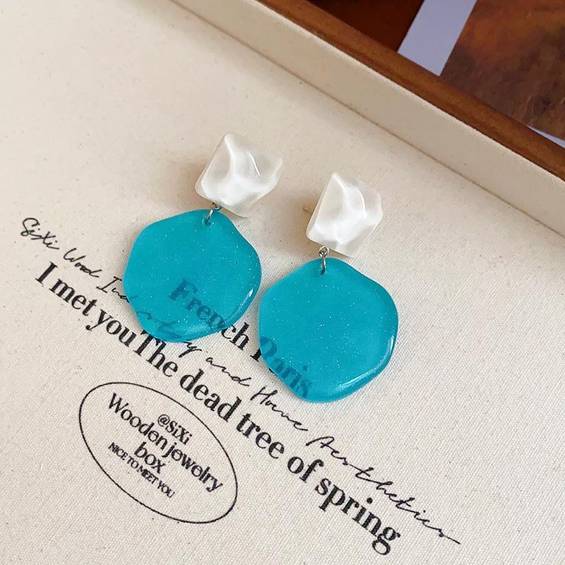 Silver Needle Cross-Border Tassel Earrings: Women's Versatile, Stylish Studs with a Unique, Trendy Design.