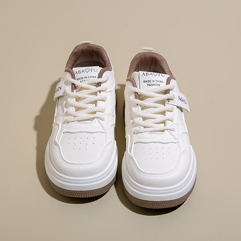 Модные женские туфли на плоской подошве — фото 3