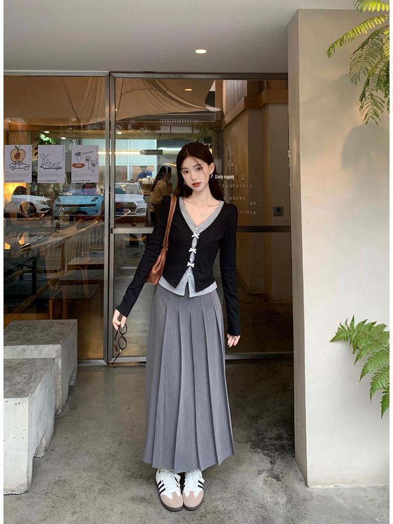 Reiner Süßer Mädchenstil: Zweiteiliges Langarm-T-Shirt & Halbkörperrock-Set für Damen