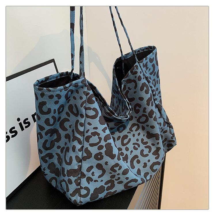 

Women s bag Korean version autumn and winter new leopard print shoulder bag fashionable versatile hand bag large capacity tote bag tide 36*14*34 синій