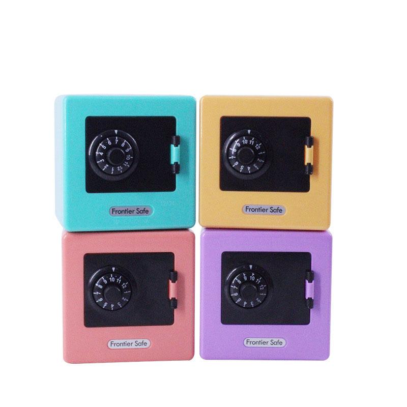 Children's piggy bank 1PCS only in and out of the piggy bank lockbox storage coin bank ornament toys