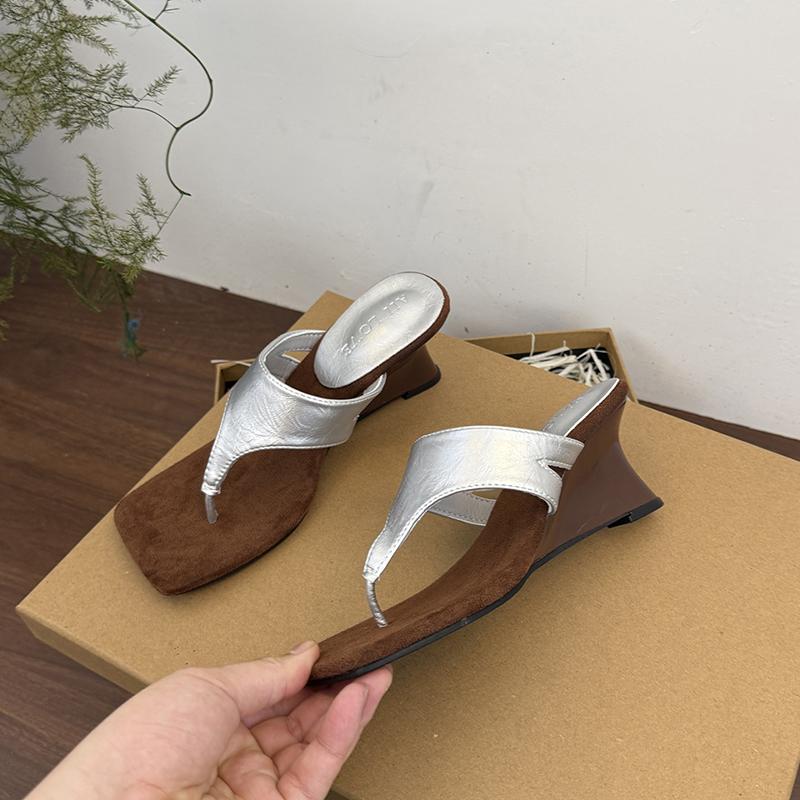 

Designer Summer Clip Toe Women Slippers Fashion Strange Style Dress Shoes Ladies Outdoor Concise Sandalias · 35 серебряный