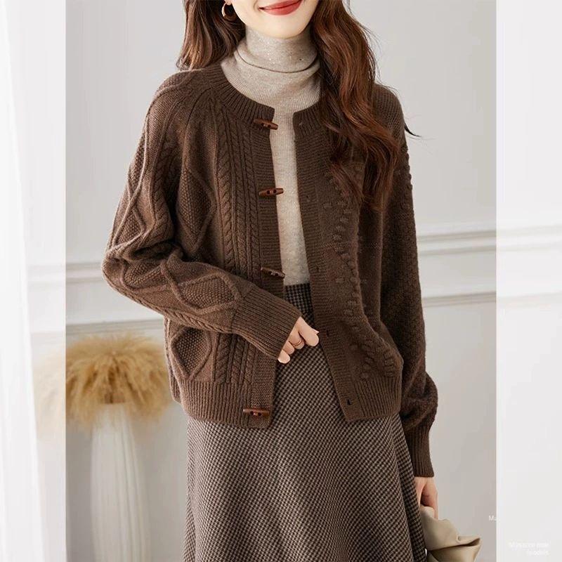 Women's Loose Cable-Knit Sweater Jacket Autumn & Winter Retro Outer Wear Office Crew Neck Horn-Button Knit Cardigan Slimming Top