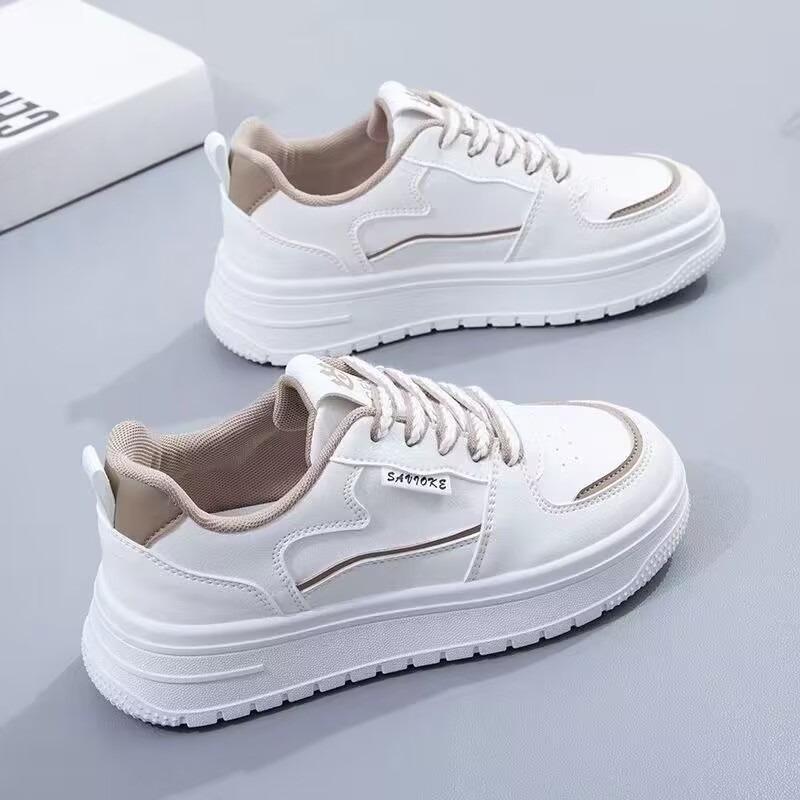 Die neuen Damen-Sneaker mit dicker Sohle und Höhenabsatz sind vielseitig, atmungsaktiv, lässig und sportlich.