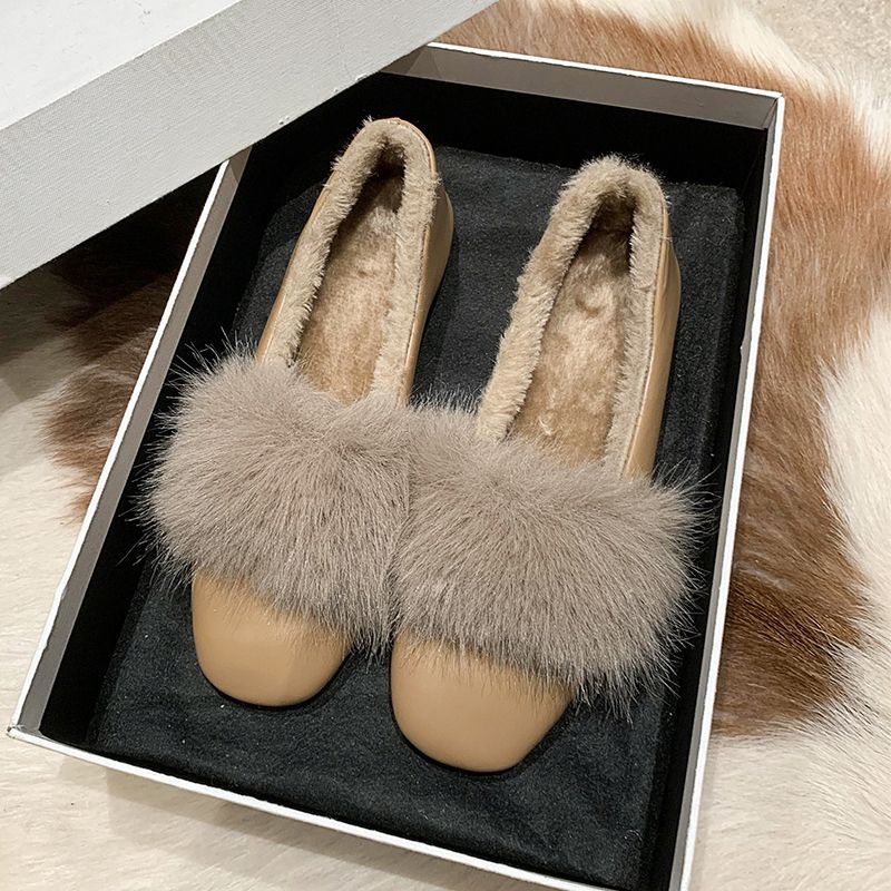 Große Größe Lammwoll-Mokassins Damen Lockiges Schaffell Flats Frau Warme Plüsch-Slipper Winter Baumwollschuhe Damen Fellige Schneestiefel