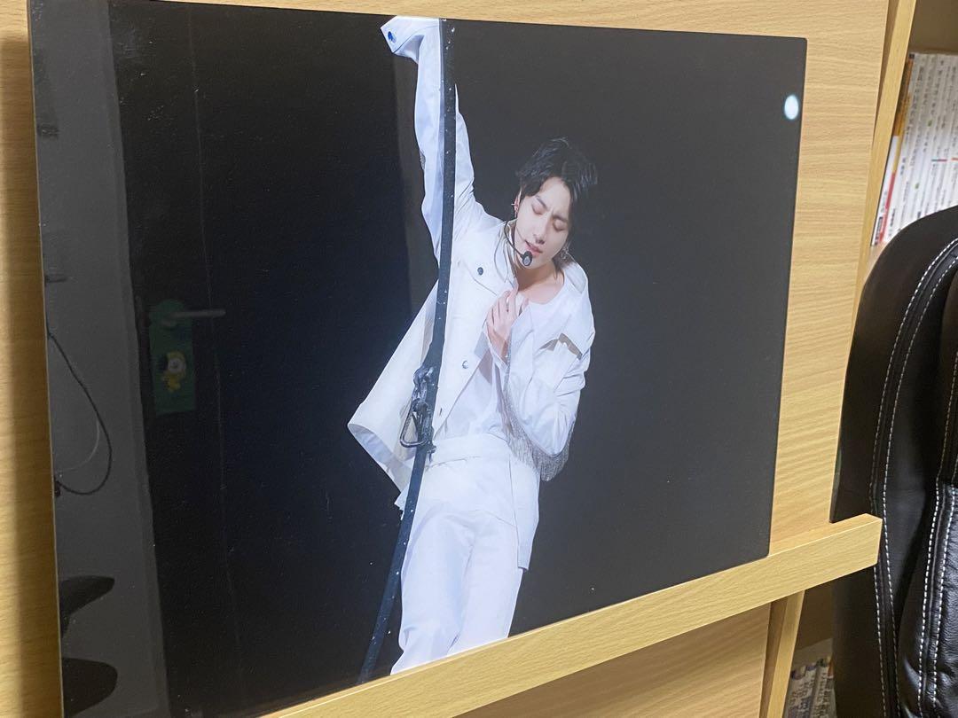 

[Б/У] Акриловая рамка BTS Jungkook