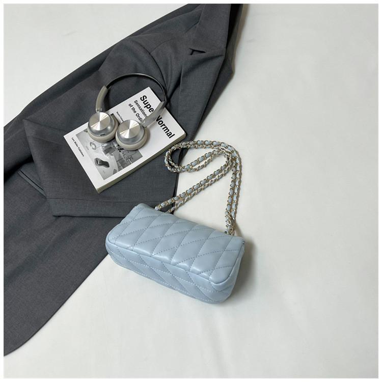 IELGY Diamond Chain Fashion Commuter Crossbody Bag