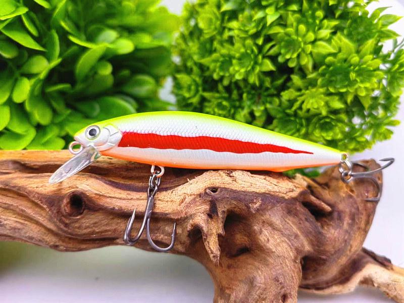 Silver Long Cast Sinking Minnow Lure with Vibrating Pencil and Red Tail