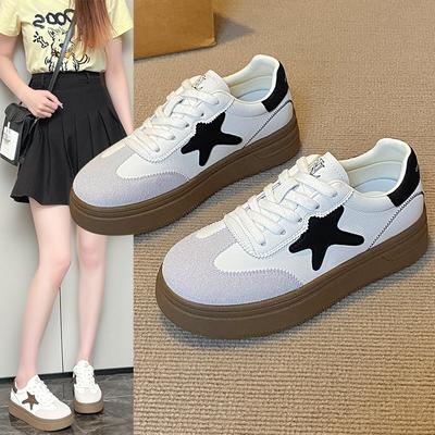 Sapatos novos femininos de couro macio, bico redondo, cadarço, sola grossa, moda versátil, combinação de cores, tênis de plataforma, tendência