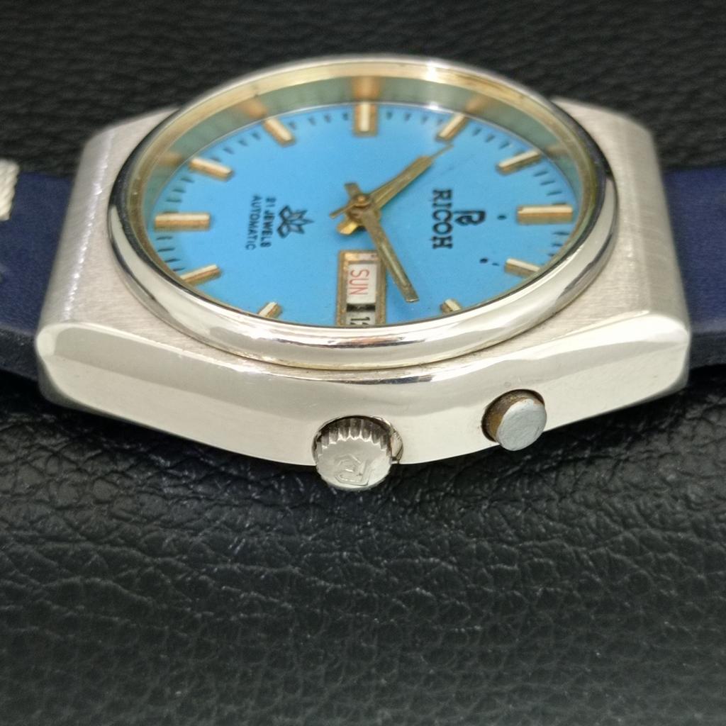 VINTAGE RICOH R31 AUTOMATIC JAPAN MENS SKY BLUE COLOR DIAL WATCH a707907-1