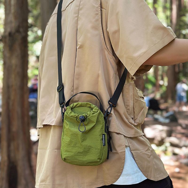 2025 New Mobile Phone Bag Function Wind Can Put Kettle Drawstring Design Sports Portable Messenger Bag Women's Kettle Bag