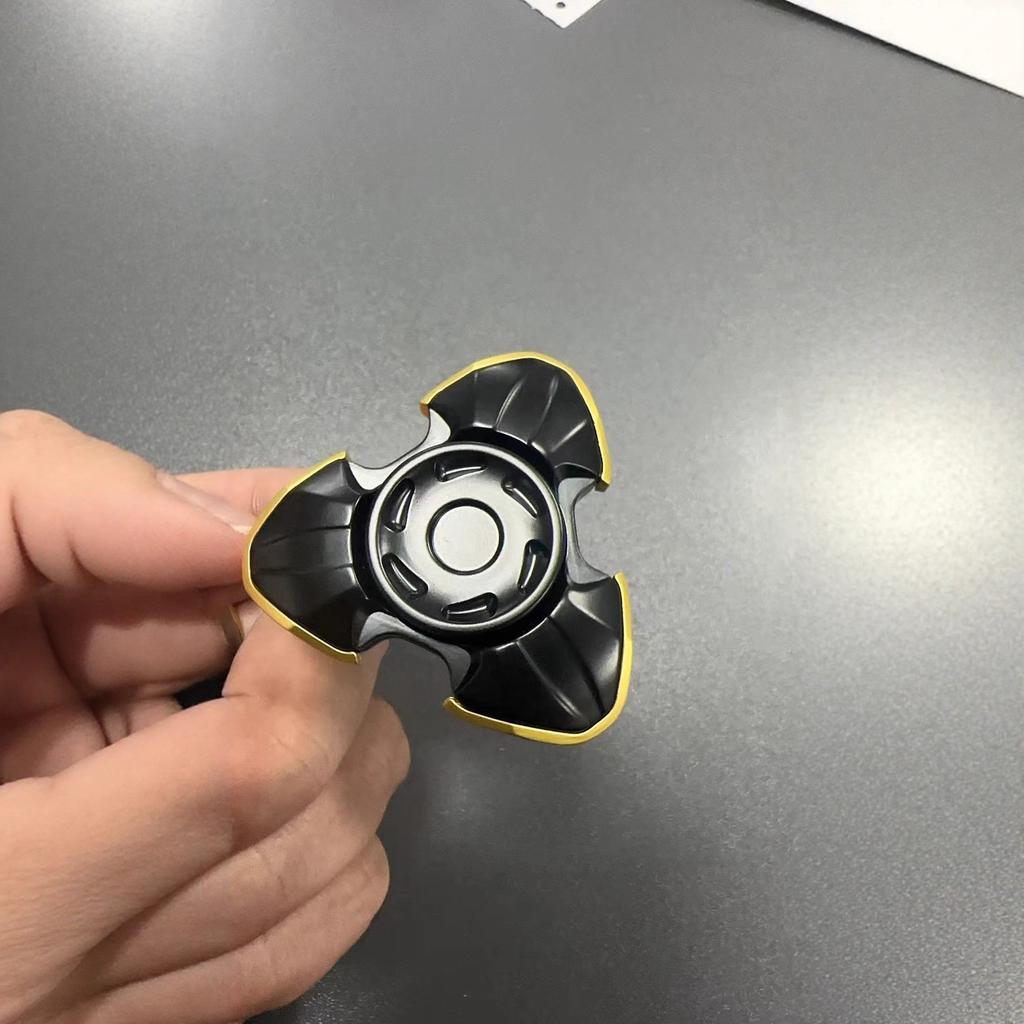 Cool Alloy Fidget Toy Edc Hand Spinner Fun Stress-Relief Fingertip Gyro Toy Adhd Concentration Toy Office Relaxing Gadgets Gift