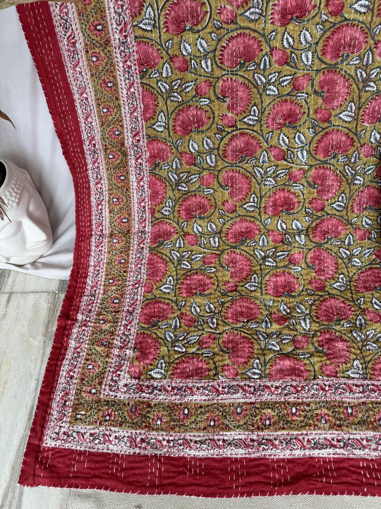 Handmade Floral Print Kantha Quilt, Queen Size Blanket Throw, Indian Block Print Bedspread, 100% Cotton Bedding Throw