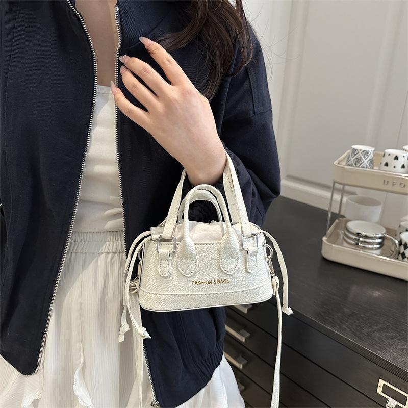 This year's new trendy handbag bag women's 2025 summer versatile fashion bucket bag mini drawstring shoulder messenger bag
