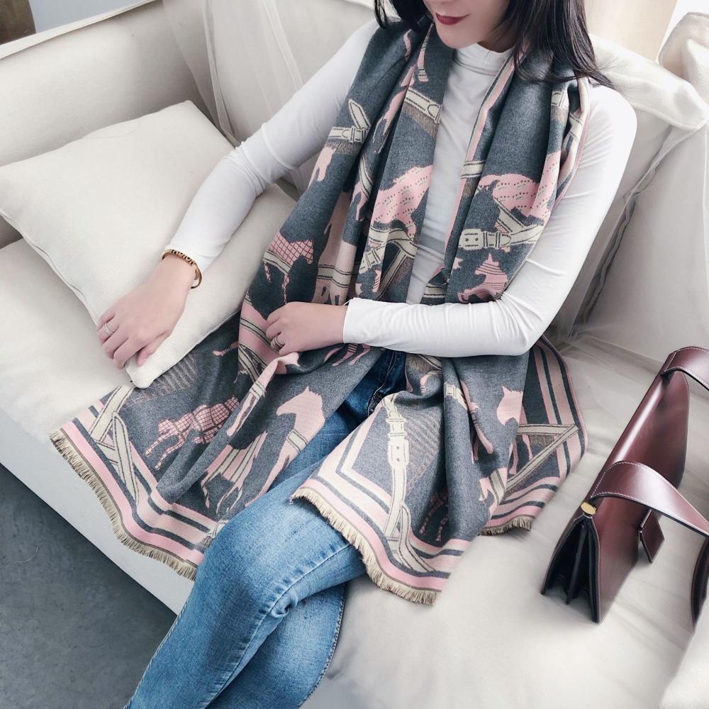 Primavera Outono Quente Cachecol Feminino Carruagem Corrente Estampado Xale