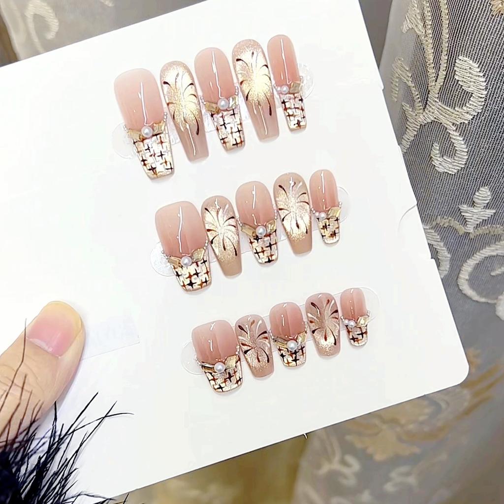 Pure Hand-made Phototherapy Wear Nail Tablets, Xiaoxiangfeng Fireworks Wear Nail Finished Product Reusable Nail Art