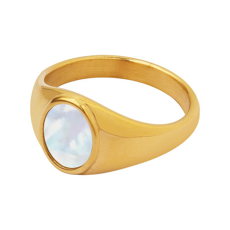 Bague Personnalisée en Acier Titane Plaqué Or avec Nacre Blanche et Zircon - Bijou de Main Résistant à la Décoloration