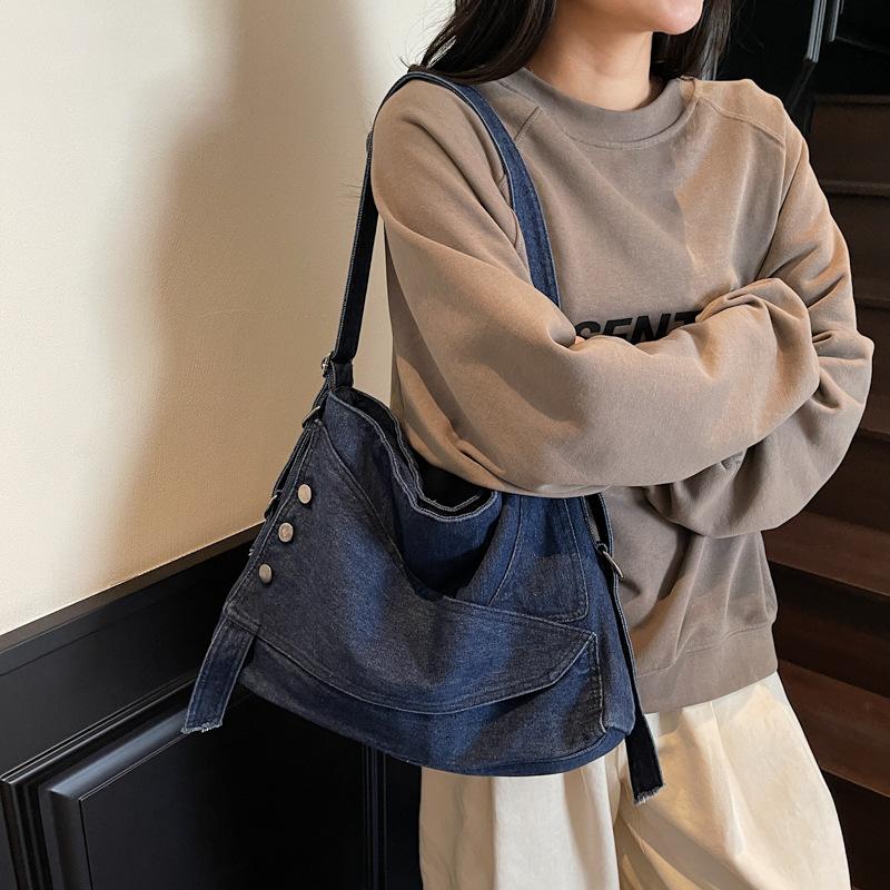 Retro denim literary cloth bag new large-capacity solid color daily commuting lazy wind shoulder messenger bag