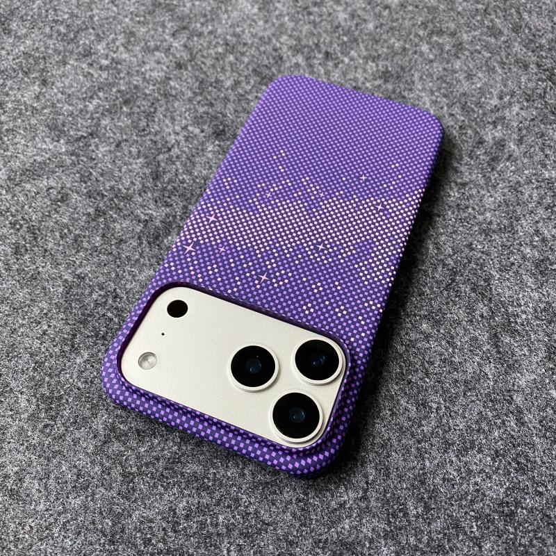 

Kevlar Carbon Fiber iPhone 17 Protective Case, Half-Wrapped for iPhone 15/16 PM, Men s Edition. iPhone 15 Pro