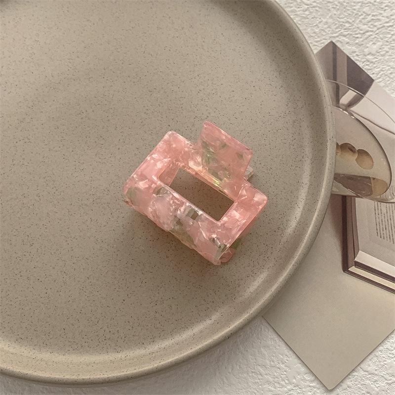 Korean Imitation Acetate High-End Shark Hair Clip - Elegant Hair Accessory for Stylish Looks