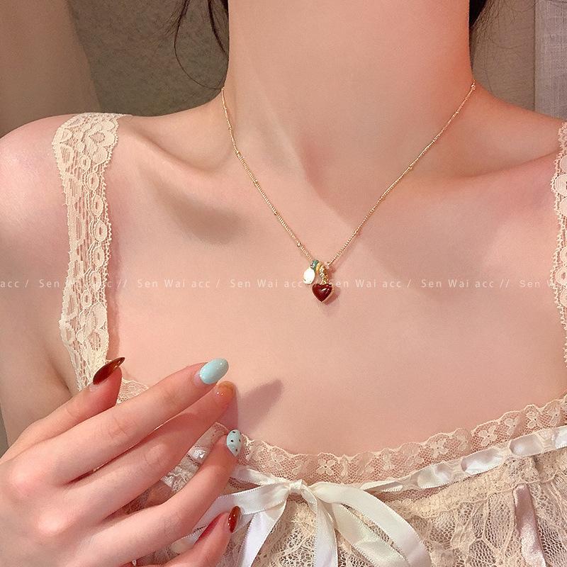 Female Niche Personality Versatile Retro Simple Love Necklace золотой