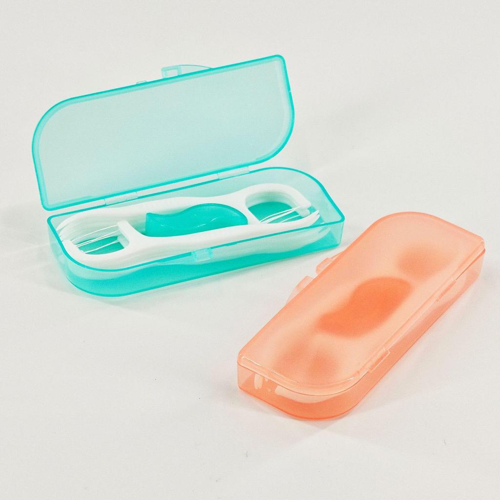 Przenośne Pudełko na Nić Dentystyczną: 10 Jednorazowych Wykałaczek do Użytku w Podróży