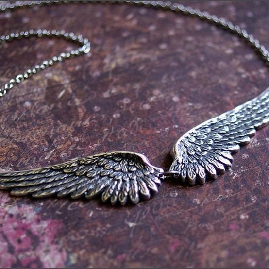 Collana con Ciondolo Ali d'Angelo in Lega per Moda Ol e Abbigliamento Casual