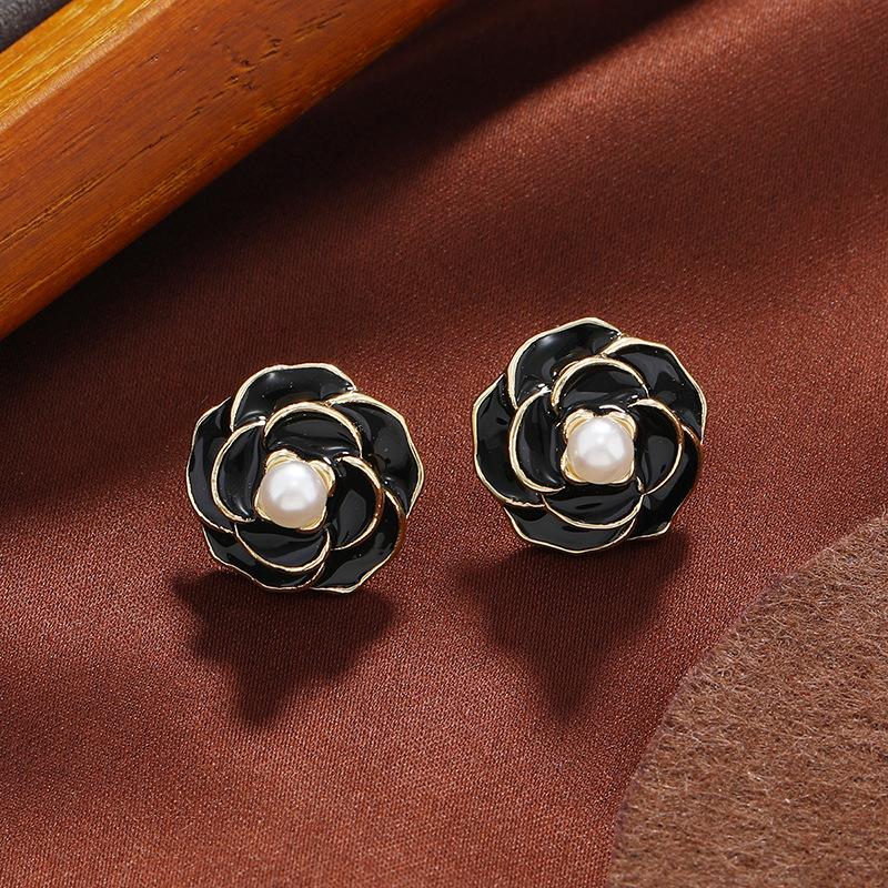 Xiaoxiang Camellia Stud Earrings, High-end Temperament Retro Earrings, New Trendy Flower Elegant Earrings, Women