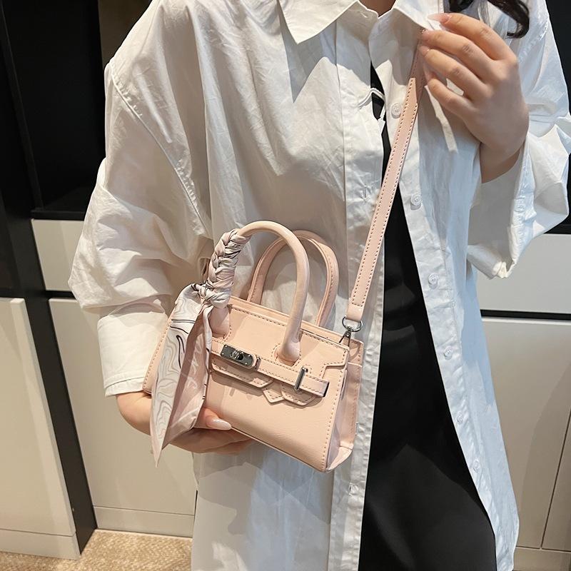 Handbag Women's New Fashion Shoulder Bag Casual Versatile Messenger Bag