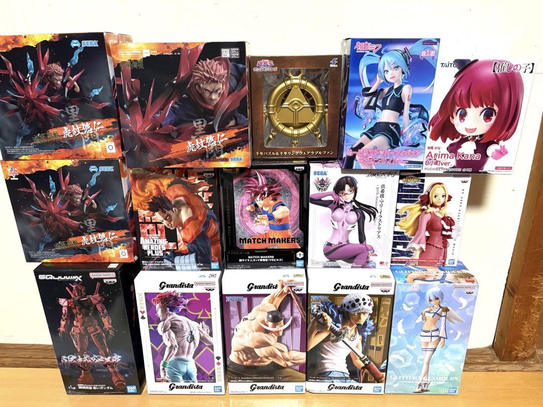 

[Б/У] 15 фигурок, включая Gundam, One Piece, My Hero Academia и другие, 4 коробки с повреждениями.