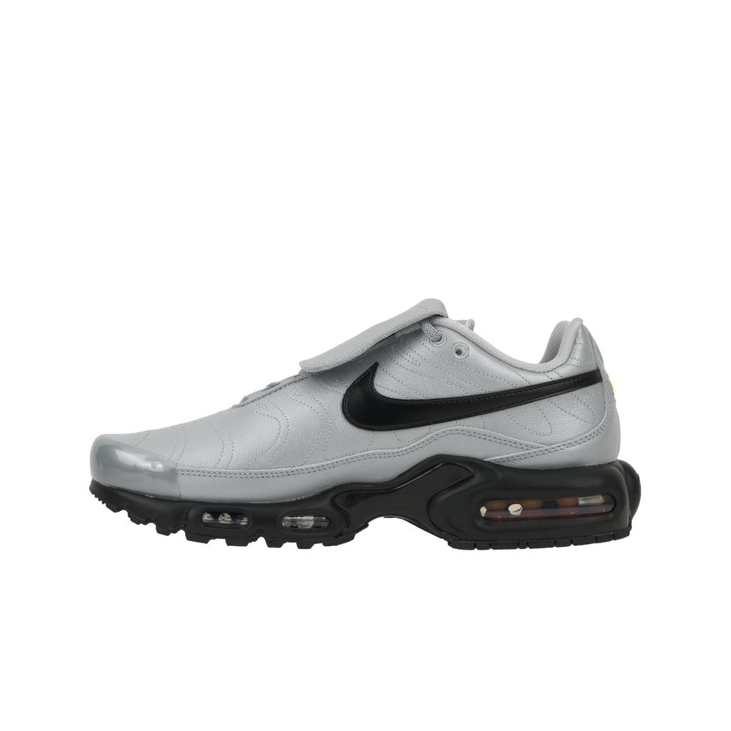Nike Air Max Plus Tiempo Wolf Grey Herren Sneaker Schwarz Metallic-Silber HM6850-001