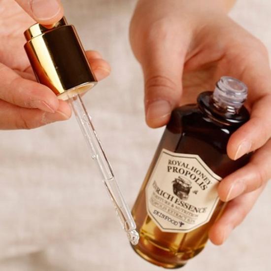 SKINFOOD Royal Honey Propolis Enrich Essence (50ml)