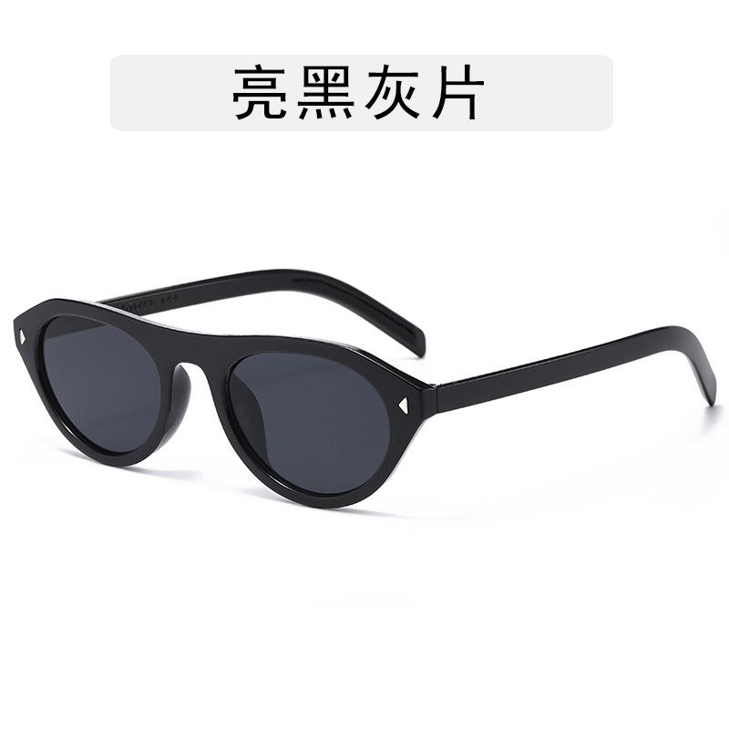 

Fashion Stylish Sunglasses Women Cat Eye Shape Rivets Decoration Men Sun Glass Outdoor Travelling Women s Sun Glasses черный серый