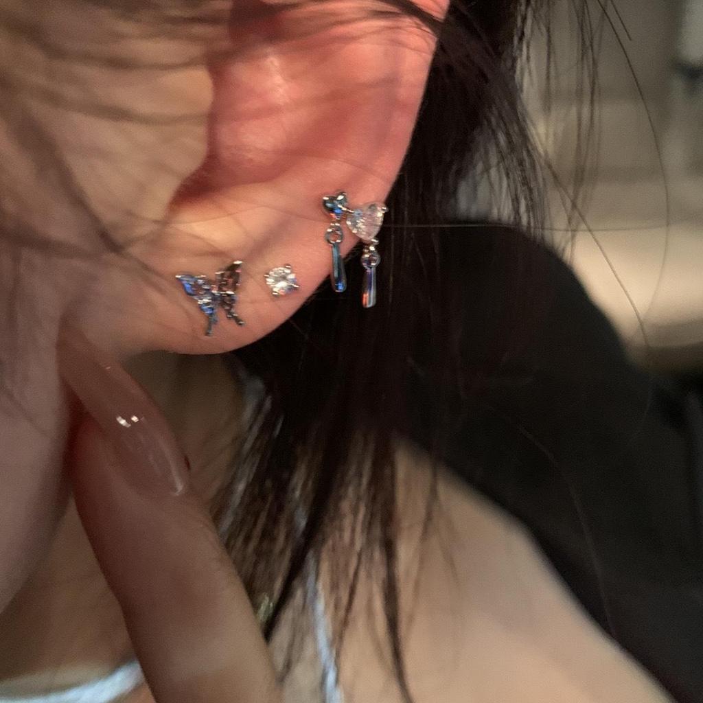 6-Piece Elegant Butterfly Stud Earrings - Stylish & Niche High-End Heart Design for Women