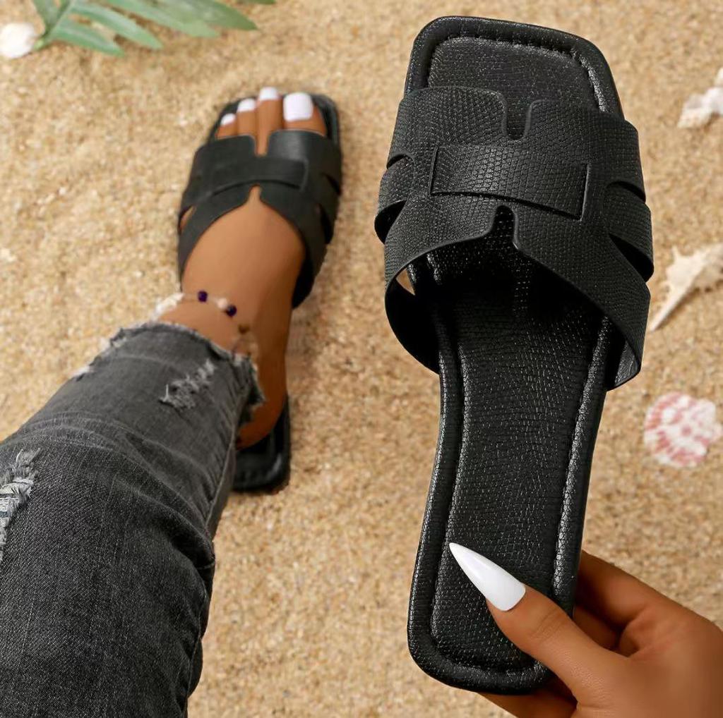 Fashion White Flat Slippers for Women Summer Design Soft Non-slip Slippers Braided Open Toe Square Head Outdoor Beach Slippers Woman