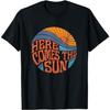 Here Comes The Sun Vintage Retro Sixties Surf Summer Beach T-Shirt NGO Black