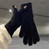 1 Paio Guanti Lunghi in Lana di Vison Dolce da Donna Invernali Ispessiti Lavorati a Maglia Caldi Corti Peluche Soffice Manopole Protettive per Braccia Antifreddo Guanti da Esterno