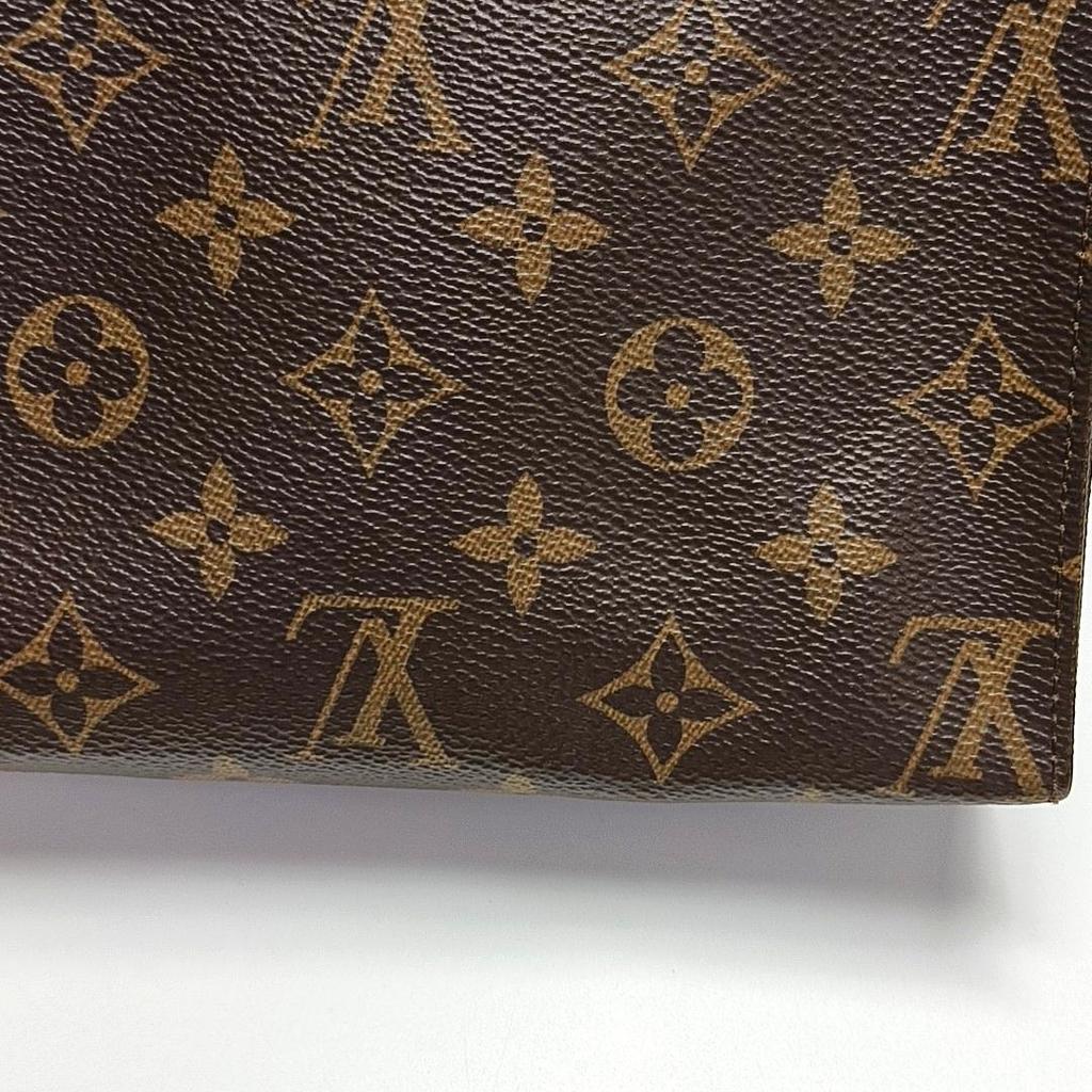 [Pre-Owned] Poche Toilette 19 Classic Monogram Versatile Portable Canvas Toiletry Bag Clutch - Good #5AKDNI